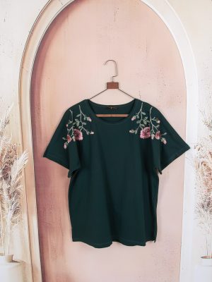 تاپ تیشرت پنبه لاکراسرشانه گلدوزی